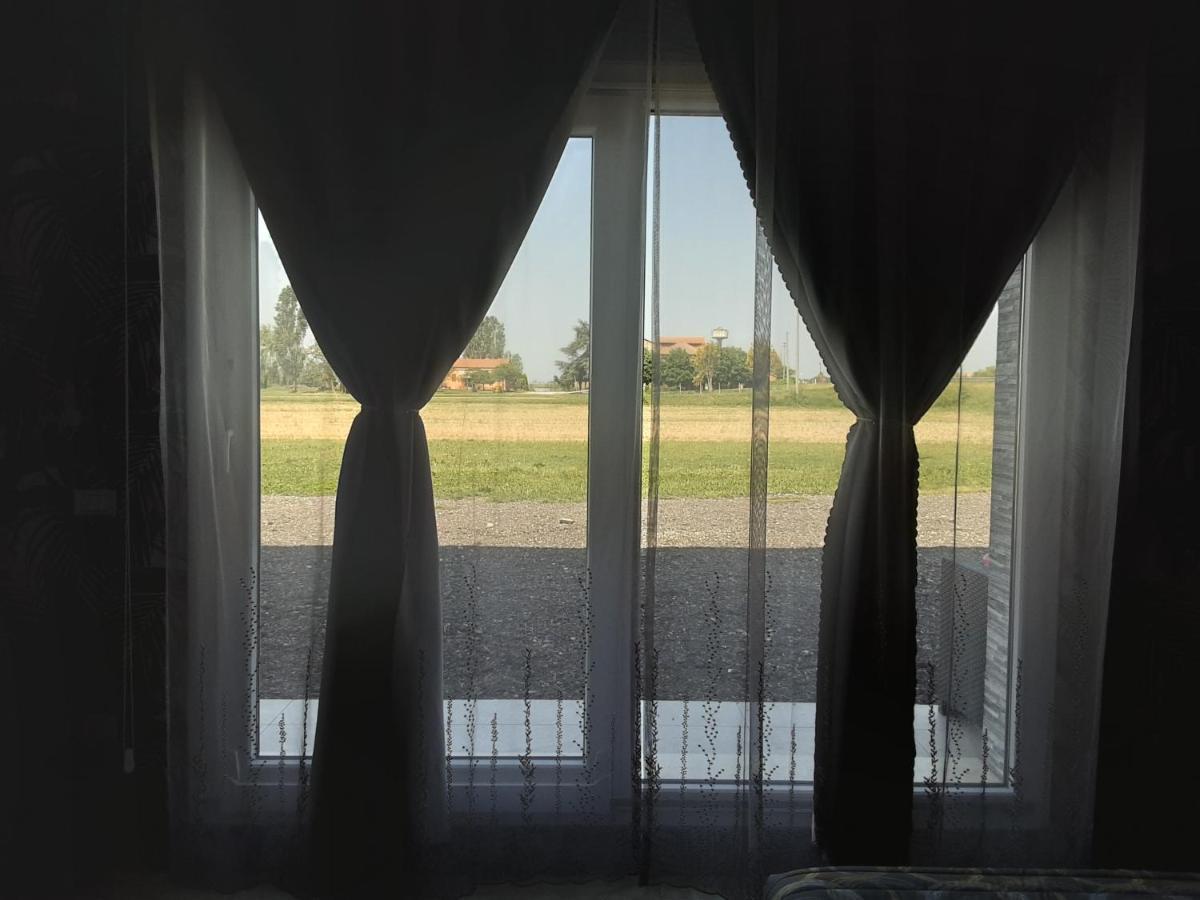 Hotel La Famiglia Doppia Ca Bianca Esterno foto